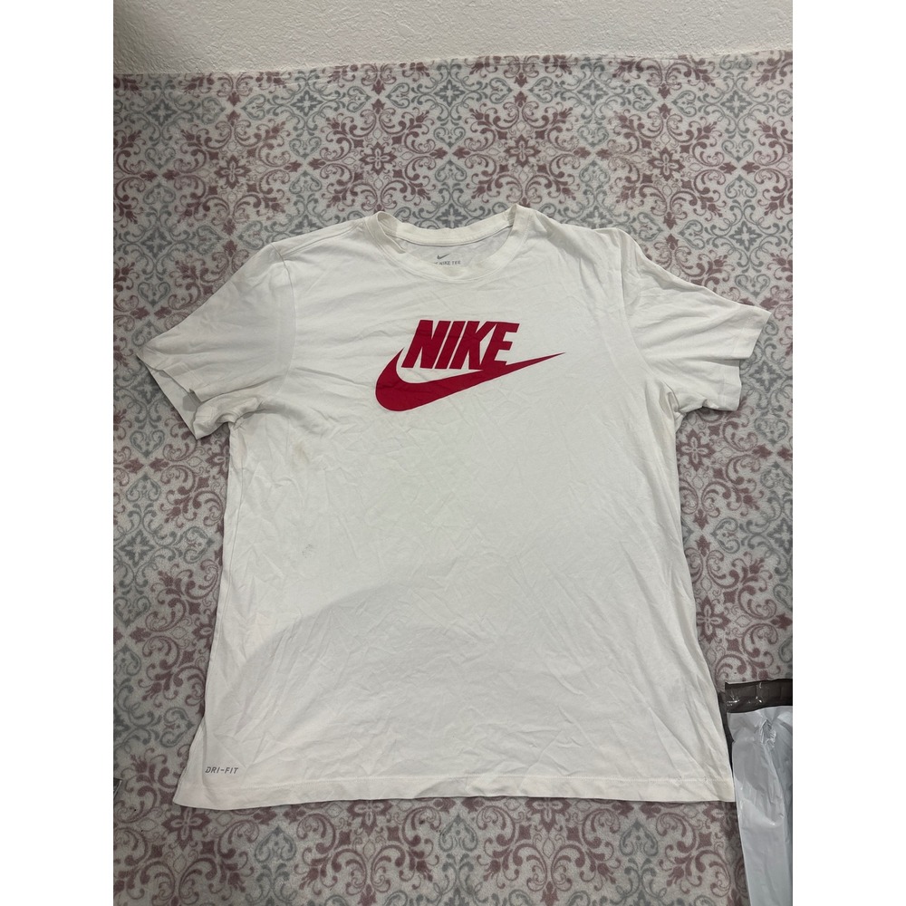 Nike Dri-FIT Mens XL White Red Futura Logo Graphic T-Shirt Short Sleeve